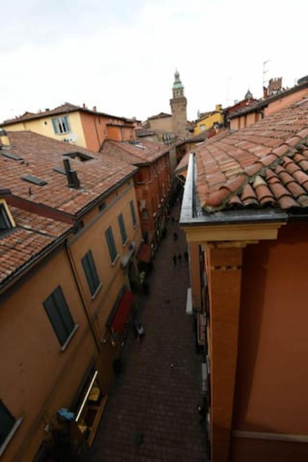Realkasa Azeglio Apartments Bologna Esterno foto